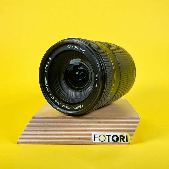 Canon EF-S 18-135 mm f/3,5-5,6 IS | 0272506743
