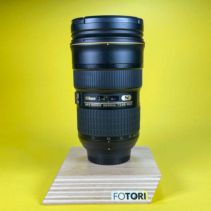 Nikon AF-S Nikkor 24-70 mm f/2.8 ED | 1221261