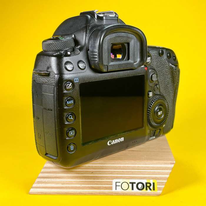 Canon 5D Mark IV  + CF 128GB| 191056000817