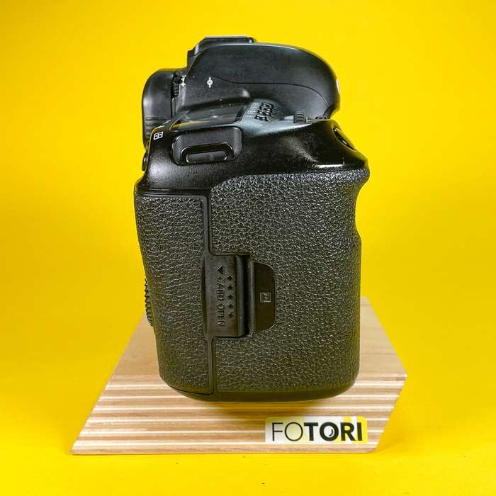 Canon 5D Mark IV  + CF 128GB| 191056000817