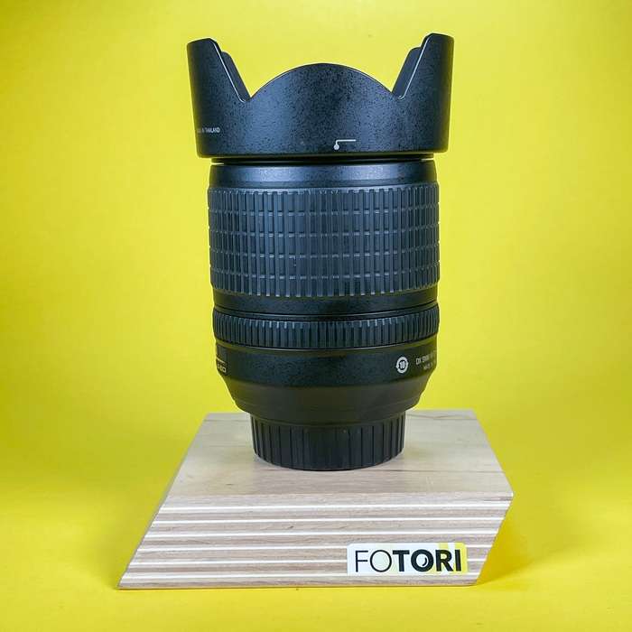 Nikon 18-105mm f/3,5-5,6  AF-S DX G ED VR | 50010102