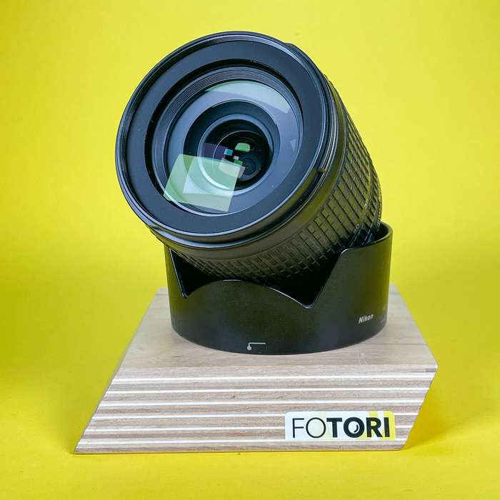 Nikon 18-105mm f/3,5-5,6  AF-S DX G ED VR | 50010102