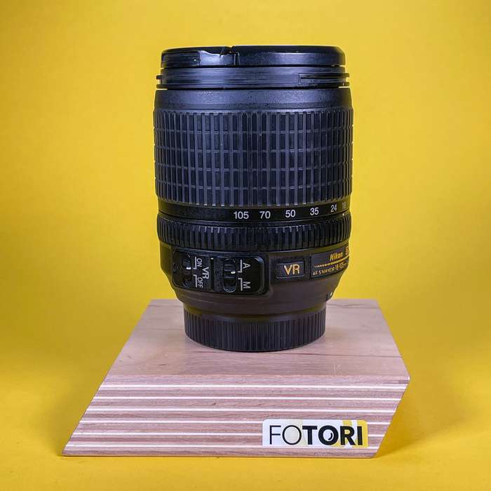 Nikon 18-105mm f/3,5-5,6  AF-S DX G ED VR | 35125067