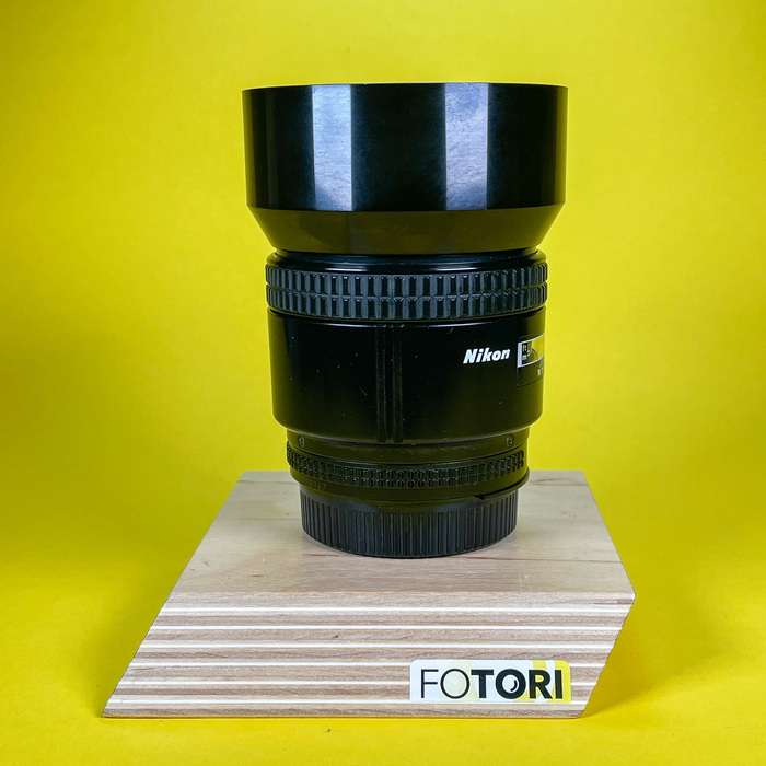 Nikon 85/1.8 AF | 200167