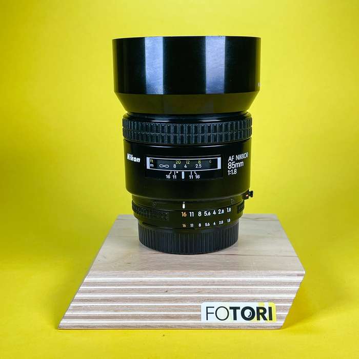 Nikon 85/1.8 AF | 200167