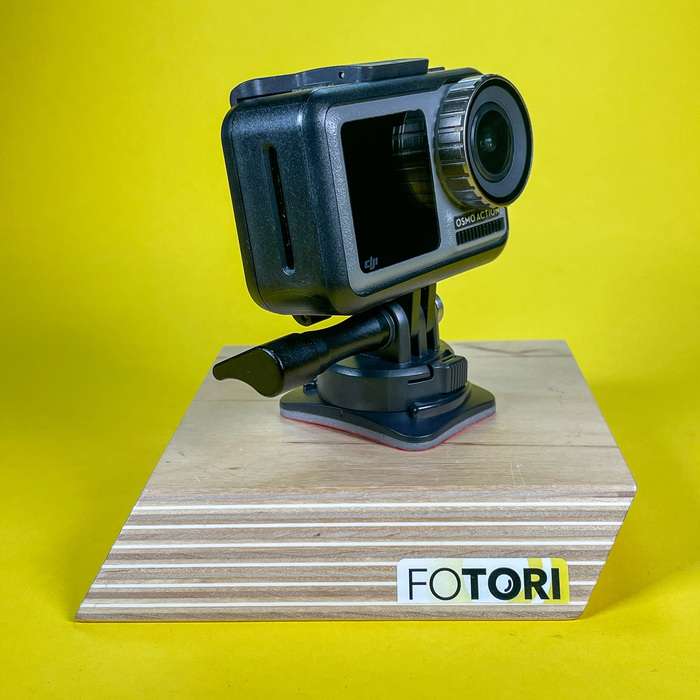 DJI Osmo Action + 3x baterie + nabíječka