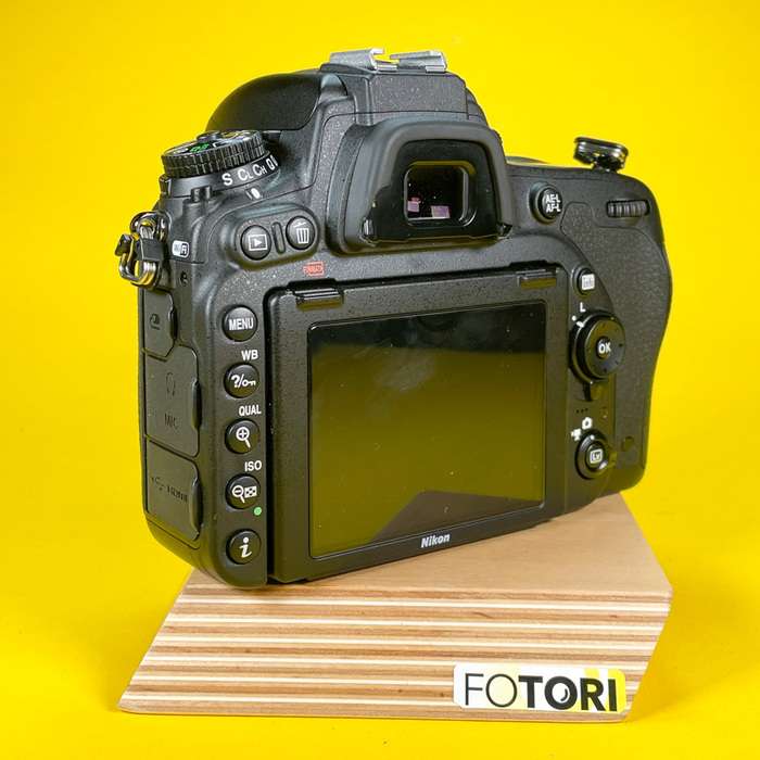 Nikon D750 | 6185785