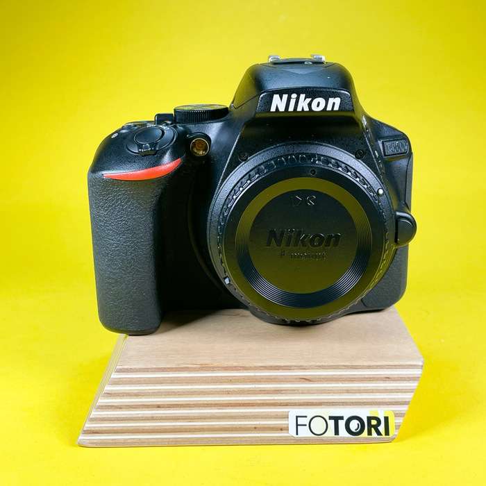 Nikon D5600 - 2x baterie SD 16 + 32 GB  | 6095655