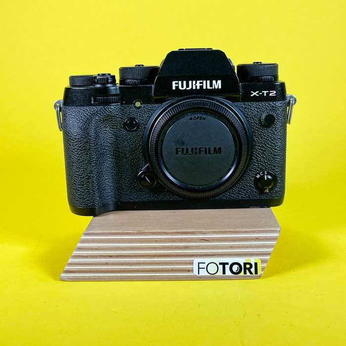 Fujifilm X-T2 + 3 baterie  + L plate s gripem | 71M71361