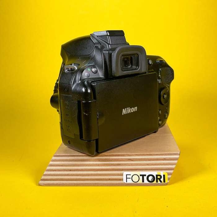 Nikon D5200 | 4727853