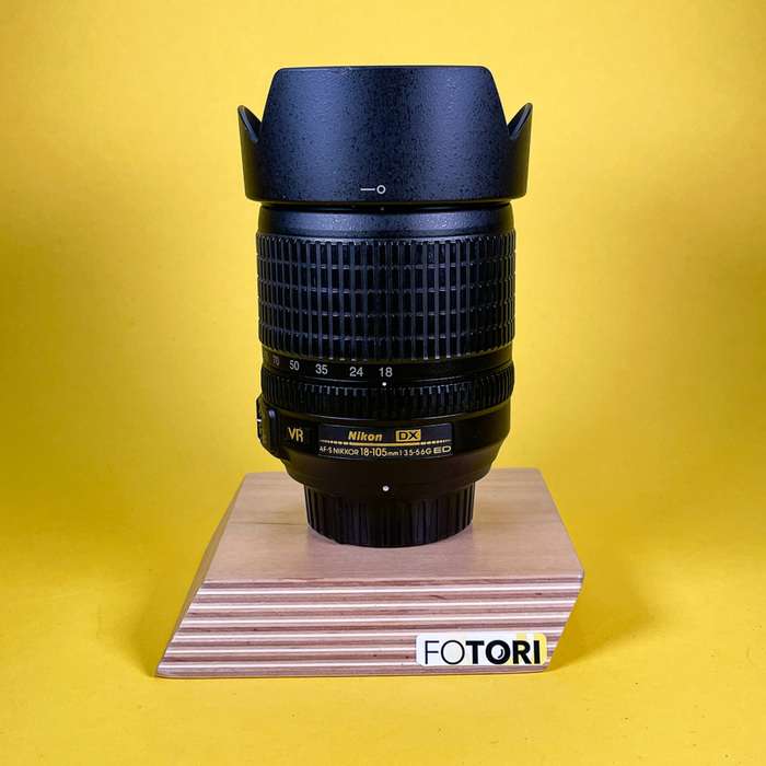 Nikon 18-105mm f/3,5-5,6  AF-S DX G ED VR | 42310089