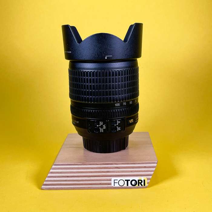 Nikon 18-105mm f/3,5-5,6  AF-S DX G ED VR | 42310089