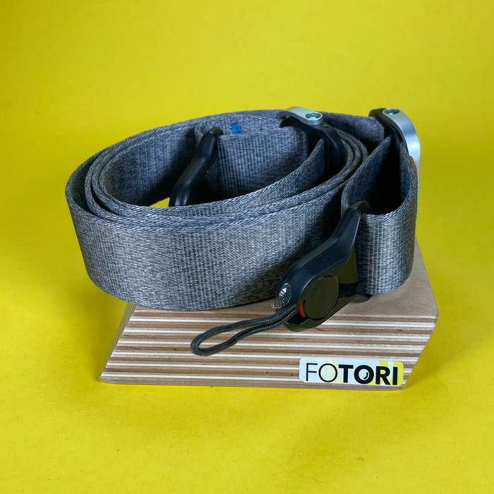 Peak Design SLIDE LITE - Světle šedý | Popruh na fotoaparát