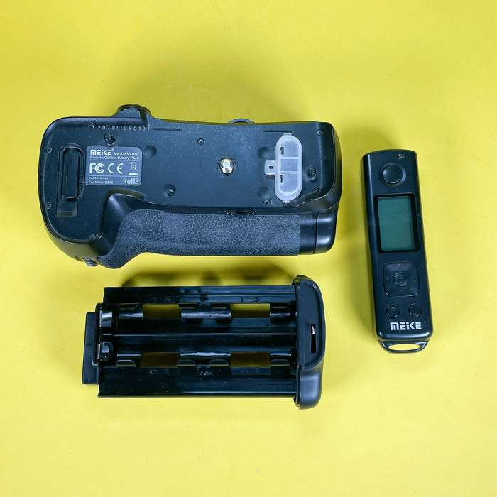 MEIKE MK-D850 PRO + Remote Controller | Bateriový grip + dalkové ovládání