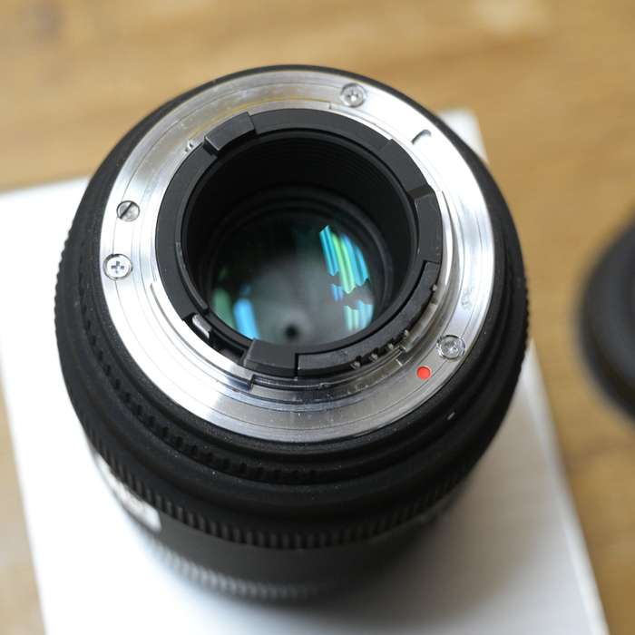 Sigma 70mm f/2,8 EX DG MACRO pro Nikon