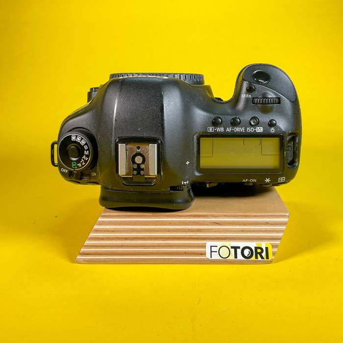 Canon 5D Mark III  + CF 64gb| 043023002895