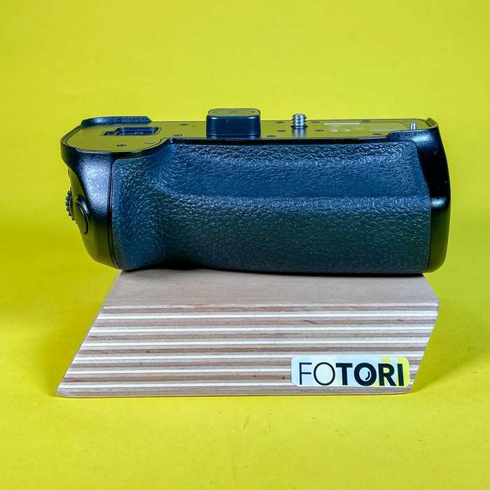 Panasonic Lumix DC-G9 + battery grip DMW-BGG9 | WE8JC002859