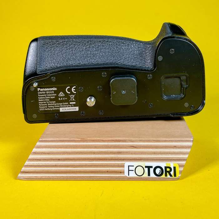 Panasonic Lumix DC-G9 + battery grip DMW-BGG9 | WE8JC002859