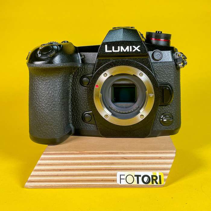 Panasonic Lumix DC-G9 + battery grip DMW-BGG9 | WE8JC002859