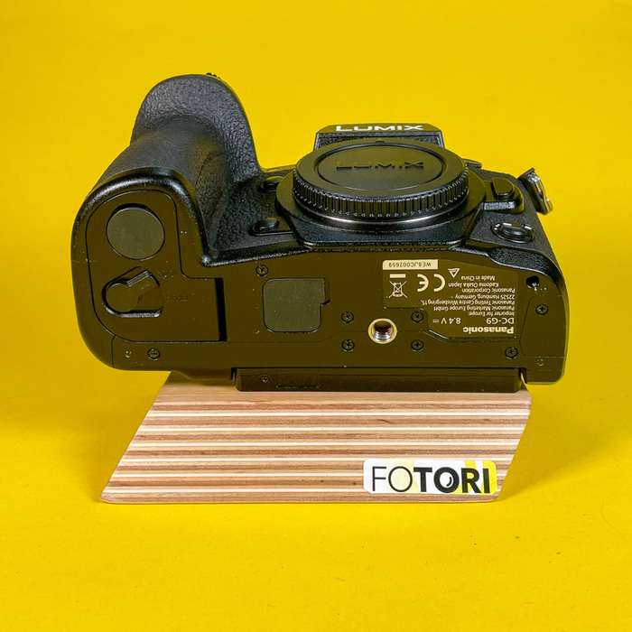 Panasonic Lumix DC-G9 + battery grip DMW-BGG9 | WE8JC002859