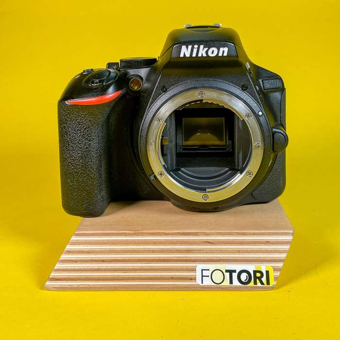 Nikon D5600 | 6243377