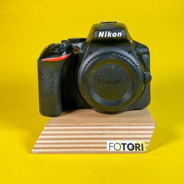 Nikon D5600 | 6243377