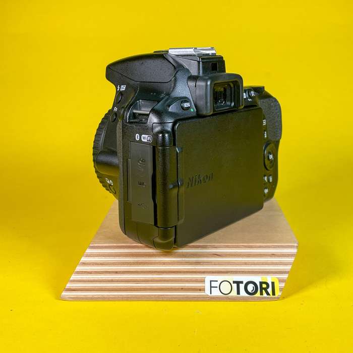 Nikon D5600 | 6243377