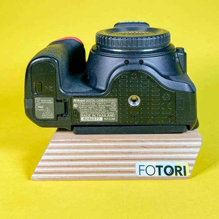 Nikon D5600 | 6243377