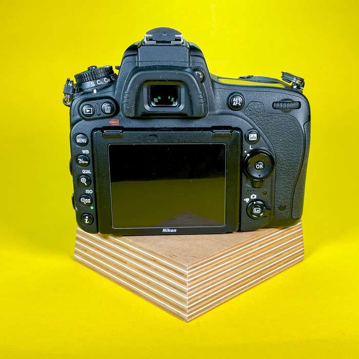 Nikon D750 + 2x SD 32GB| 6216158