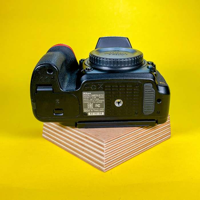 Nikon D750 + 2x SD 32GB| 6216158