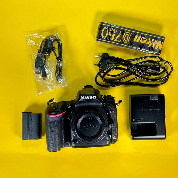 Nikon D750 + 2x SD 32GB| 6216158