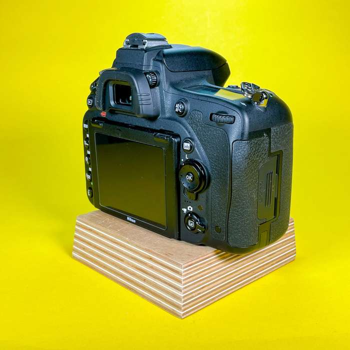 Nikon D750 + 2x SD 32GB| 6216158