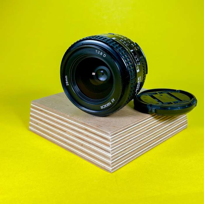 Nikon 28 mm f/2,8 AF NIKKOR D | 409022