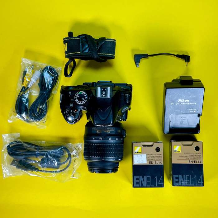 Nikon D5100 + 18-55 VR + Battery grip Meike | 6242656 + 50102542