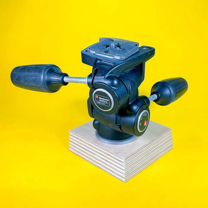 Manfrotto MT 190X4 + Manfrotto 804RC2 | set s třícestnou hlavou