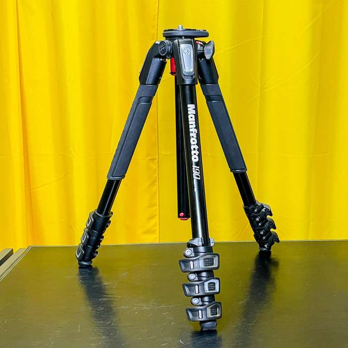 Manfrotto MT 190X4 + Manfrotto 804RC2 | set s třícestnou hlavou