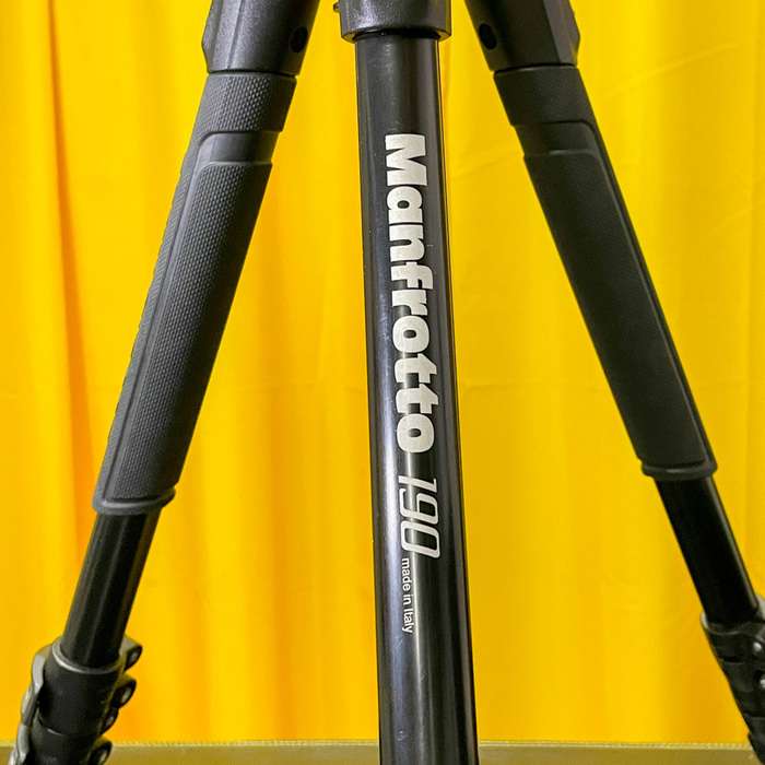 Manfrotto MT 190X4 + Manfrotto 804RC2 | set s třícestnou hlavou