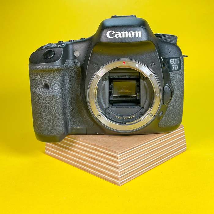 Canon EOS 7D | 0280214453