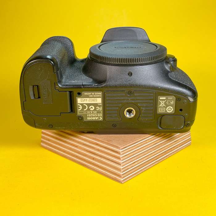 Canon EOS 7D | 0280214453