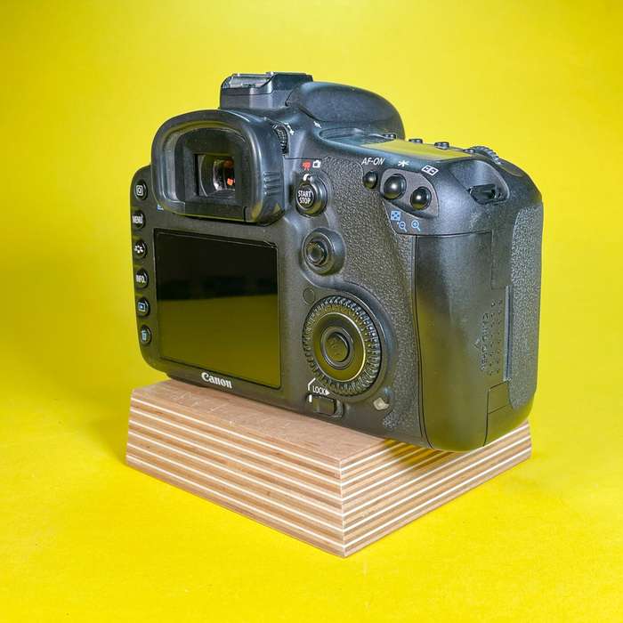 Canon EOS 7D | 0280214453