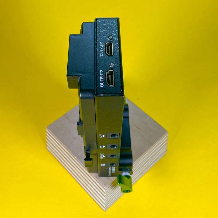 LANPARTE V-MOUNT BATTERY PINCH |  V mount  HDMI Splitter