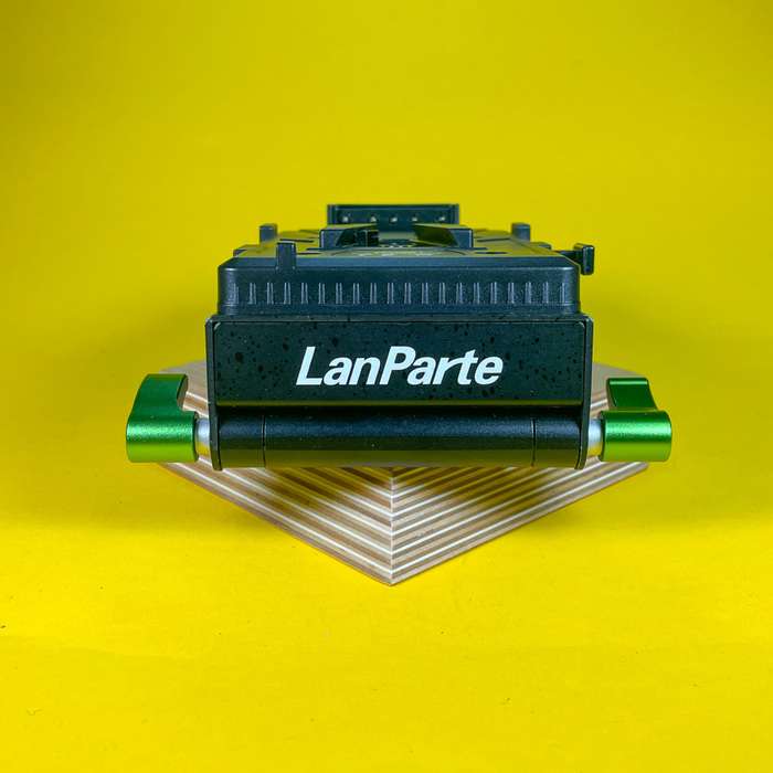 LANPARTE V-MOUNT BATTERY PINCH |  V mount  HDMI Splitter