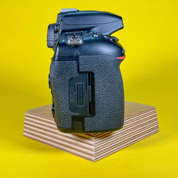 Nikon D750 + náhradní baterie  | 6201778