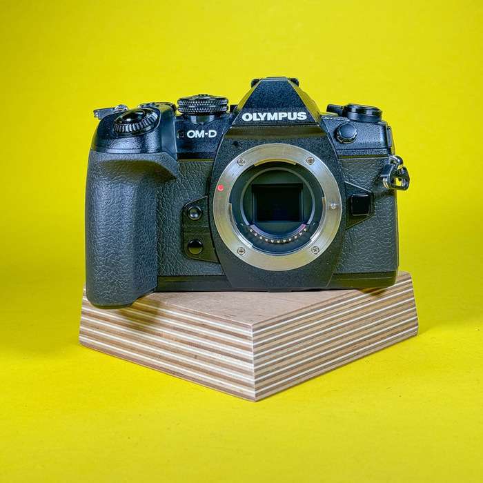 Olympus OM-D E-M1 Mark II + Battery grip | BHUA92485