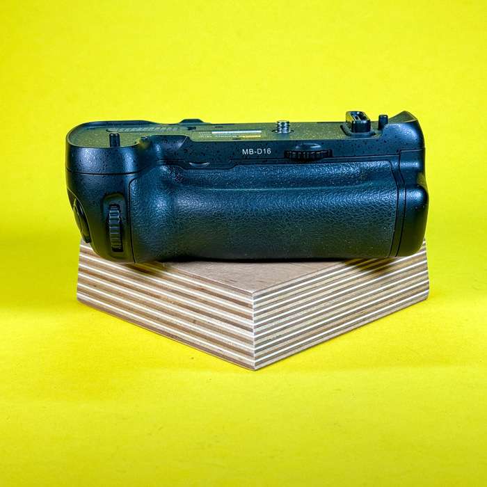 Pixel Bateriový grip MB-D16 pro Nikon D750