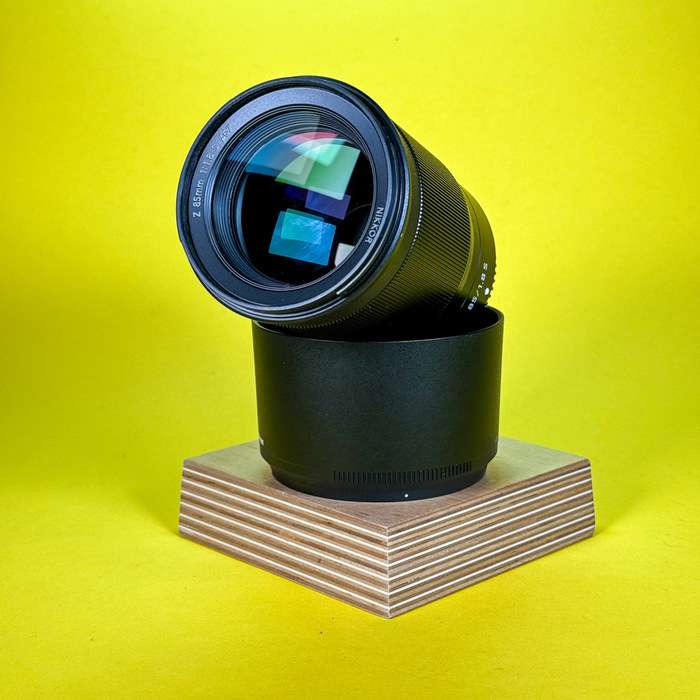 Nikon Z 85 mm f/1.8 S | 20027000
