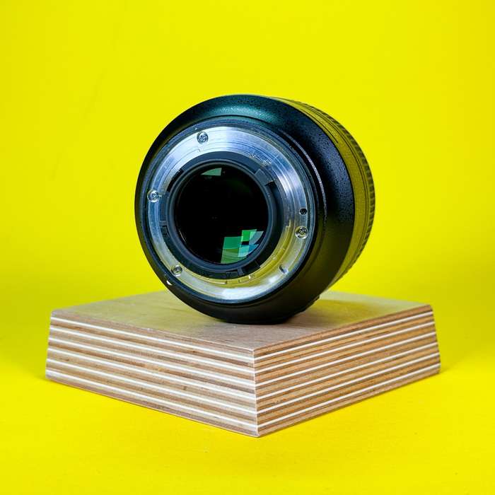 Nikon 85 mm f/1.8 AF-S G | 435858
