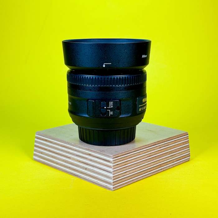 Nikon 35 mm f/1.8 AF-S Nikkor G DX | 3296379