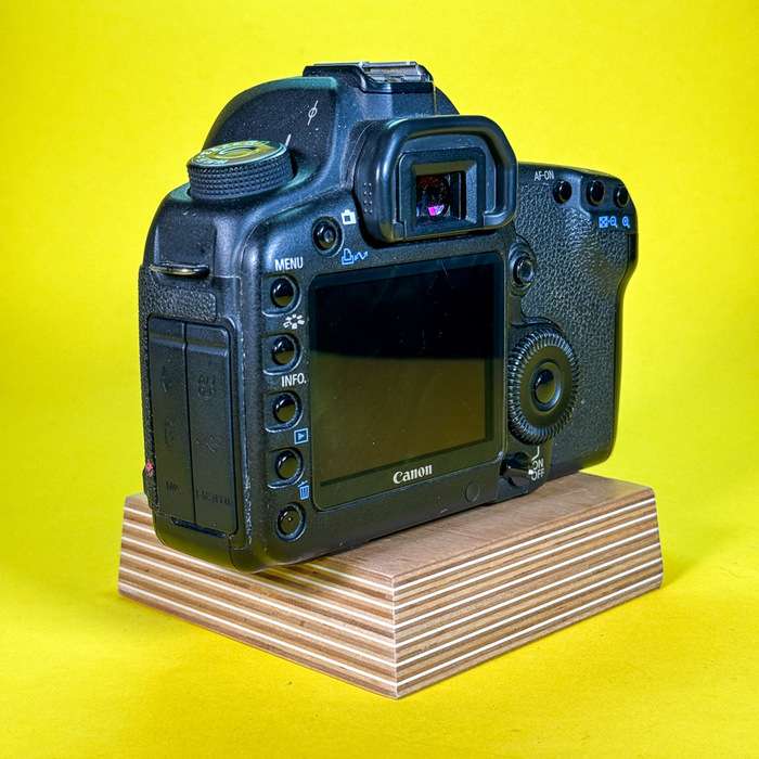 Canon EOS 5D Mark II | 2931501795