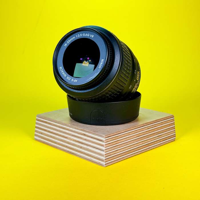Nikon 18-55mm f/3.5-5.6G AF-S DX VR | 12200052